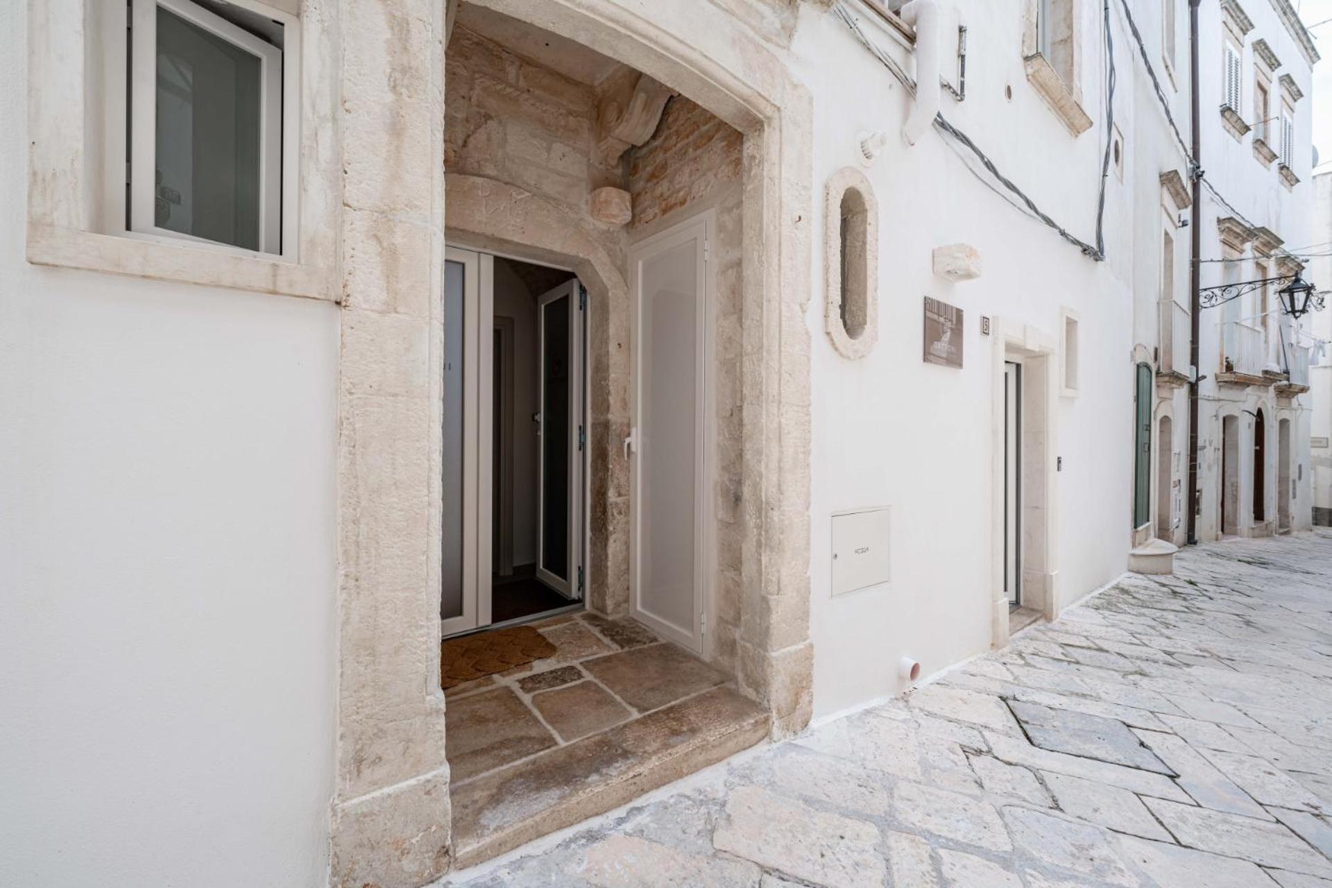 Gattoni Suite By Rentbeat Martina Franca Bagian luar foto